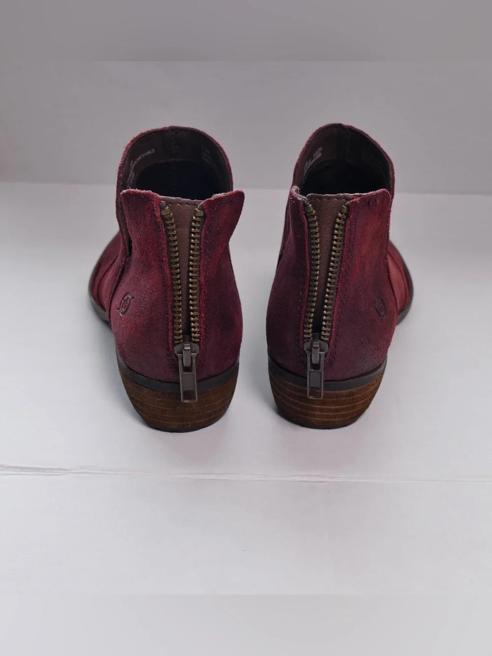 Born Kerri Leather Ankle Booties Women’s Size 7.5 Burgundy Distressed.
